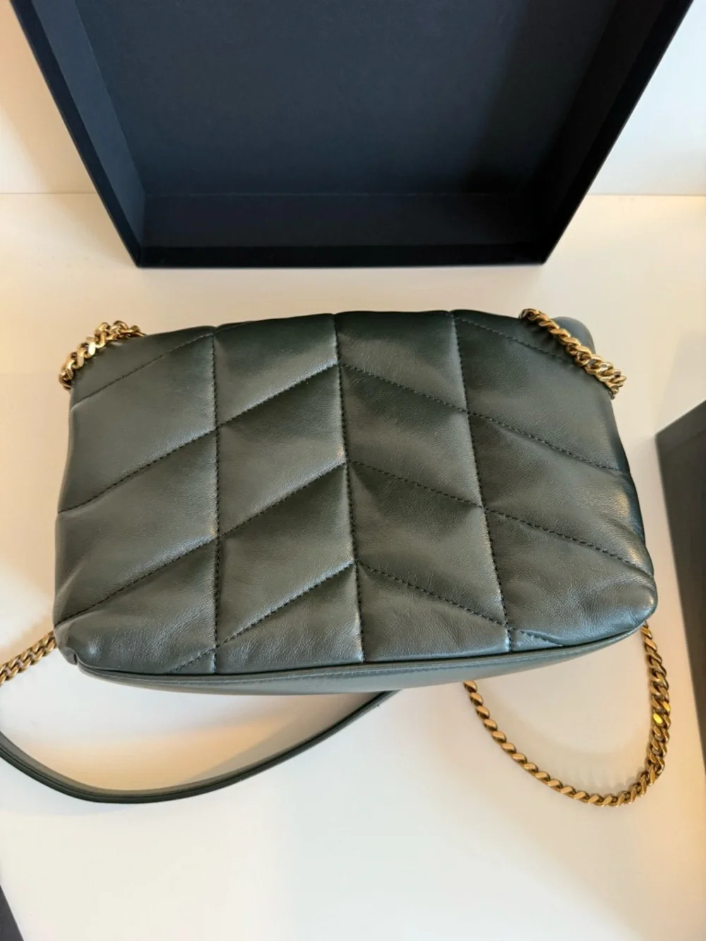 Saint Laurent Quilted Chevron Leather Shoulder Bag in Olive - Picture 5 of 9